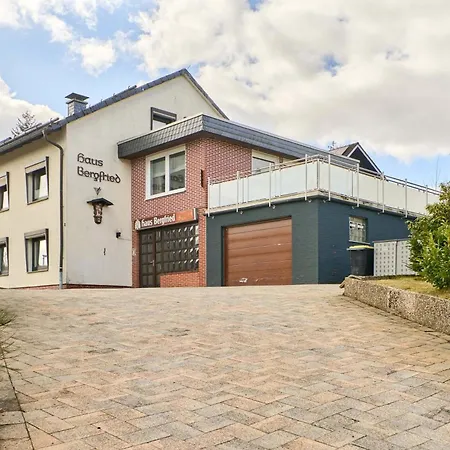 Apartment Bergfried 2 *
